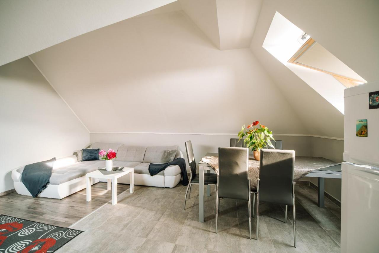 Buzavirág Apartman Keszthely Kültér fotó