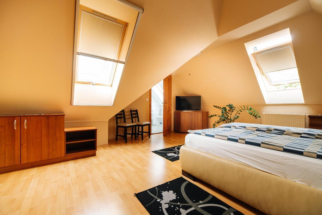 Buzavirág Apartman Keszthely Kültér fotó